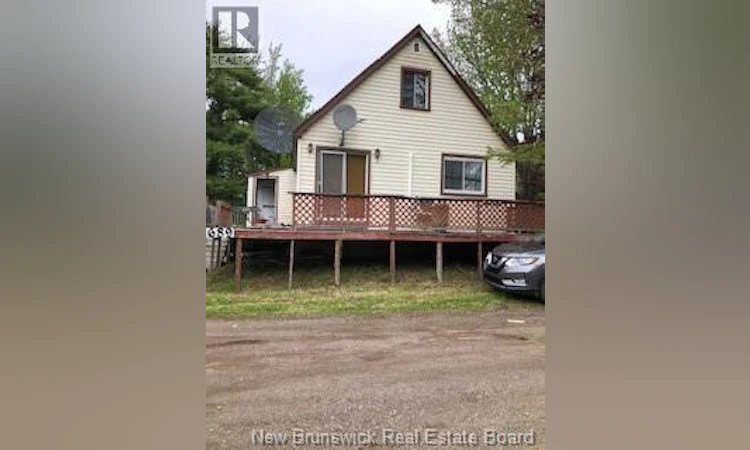 689 Salisbury Road