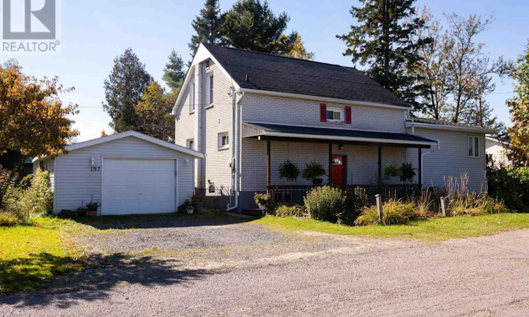 157 Balfour Street East