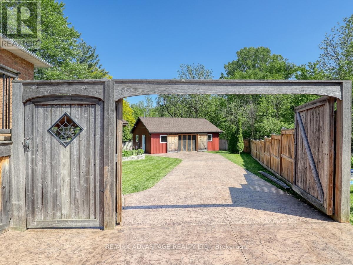 43 Lynngate Grove, London, ON, N6K 3S7