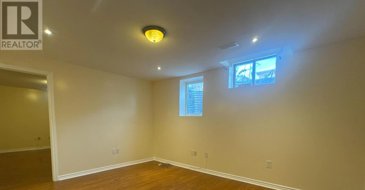 BSMT-5 Cadillac Crescent, Brampton, ON, L7A 3B3 - 8