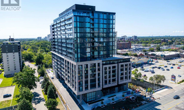 1602-86 Dundas Street E
