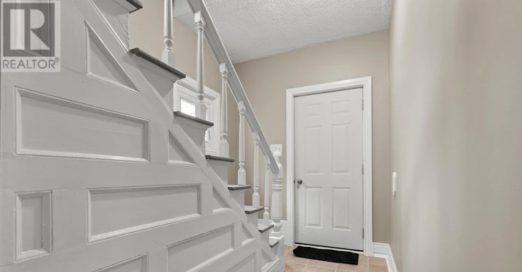22 Denistoun Street, Welland, ON, L3C 1T9 - 6