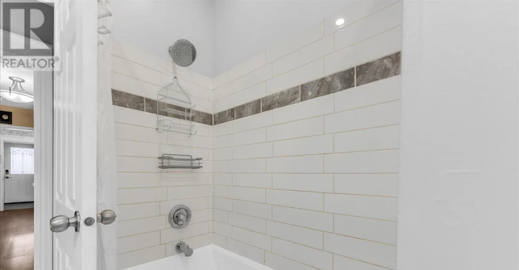 MAIN-205 Ferguson Avenue S, Hamilton, ON, L8N 2N2 - 9