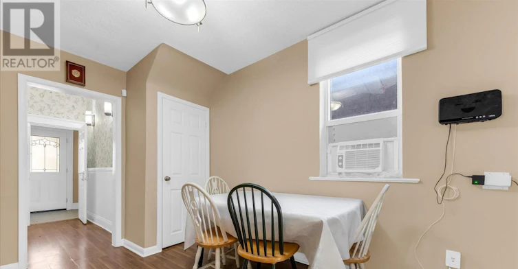 MAIN-205 Ferguson Avenue S, Hamilton, ON, L8N 2N2 - 5