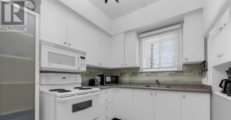 MAIN-205 Ferguson Avenue S, Hamilton, ON, L8N 2N2 - 11