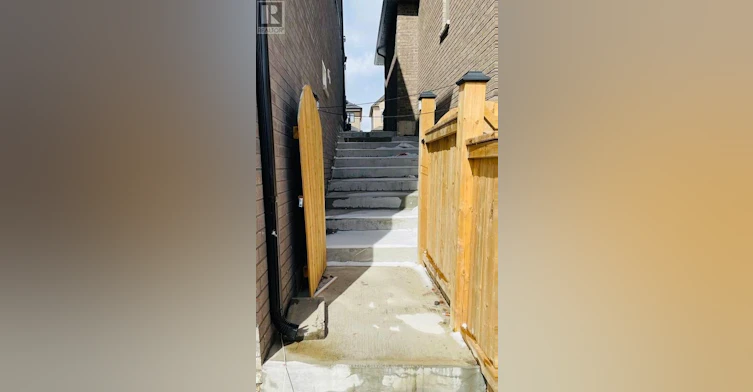 22 Rowley Street, Brantford, ON, N3S 0J6 - 2