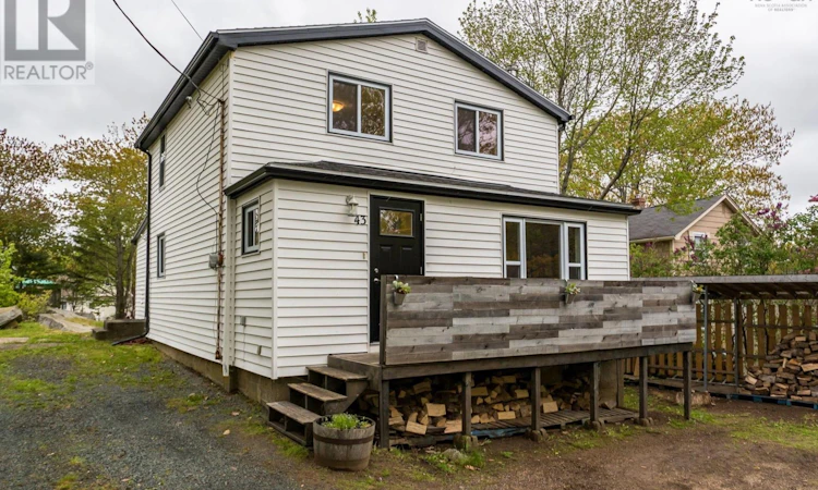 43 Winchester Avenue
