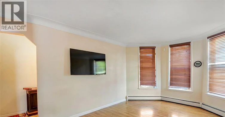 394 Cameron Avenue, Windsor, ON, N9B 1Y7 - 2