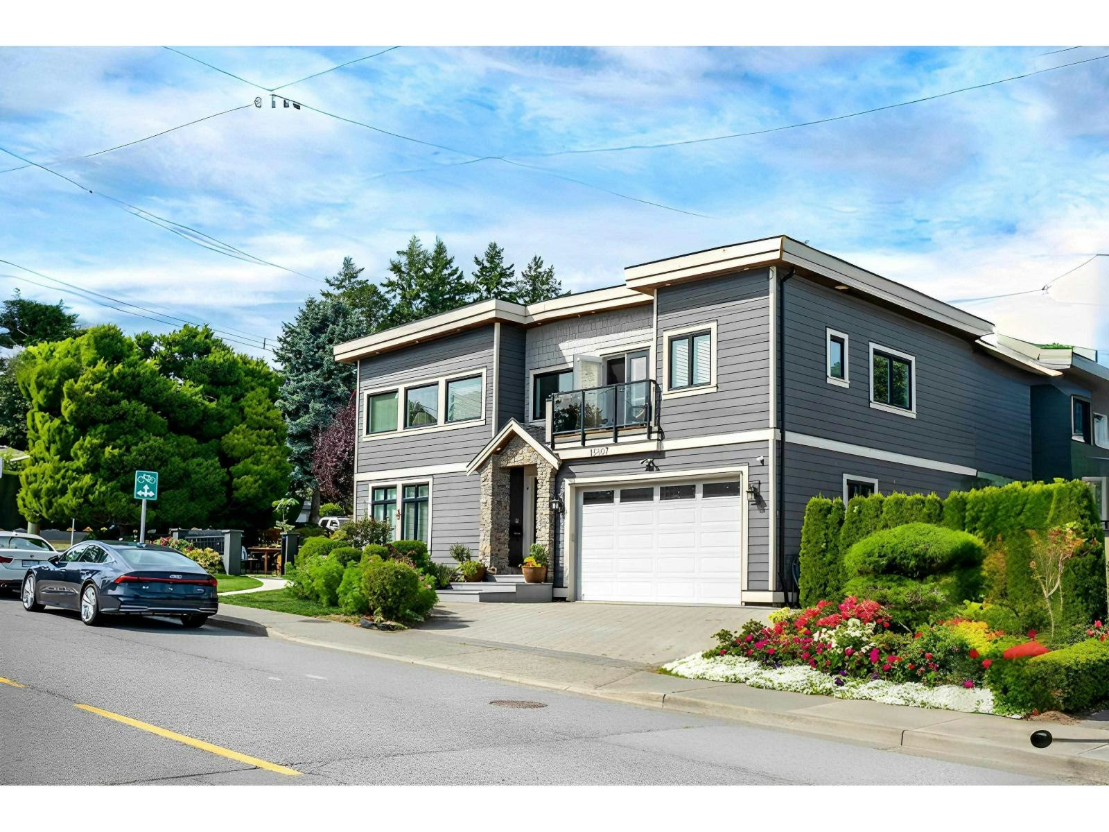 15807 Buena Vista Avenue, Surrey, BC, V4B 2A2