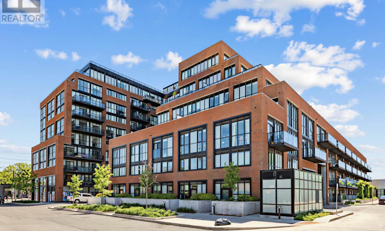 615-2300 St Clair Avenue W