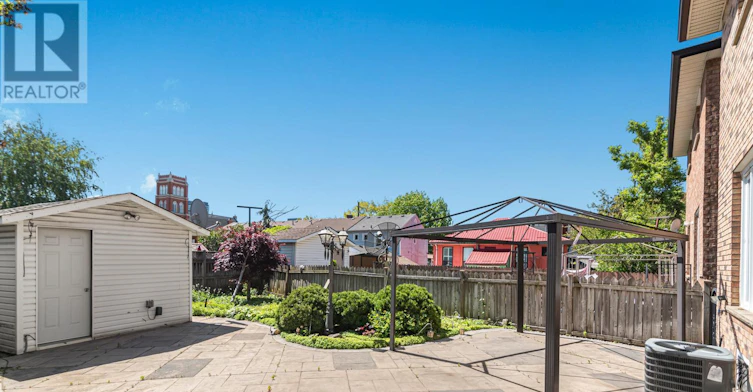 206 Bay Street N, Hamilton, ON, L8R 2P9 - 25