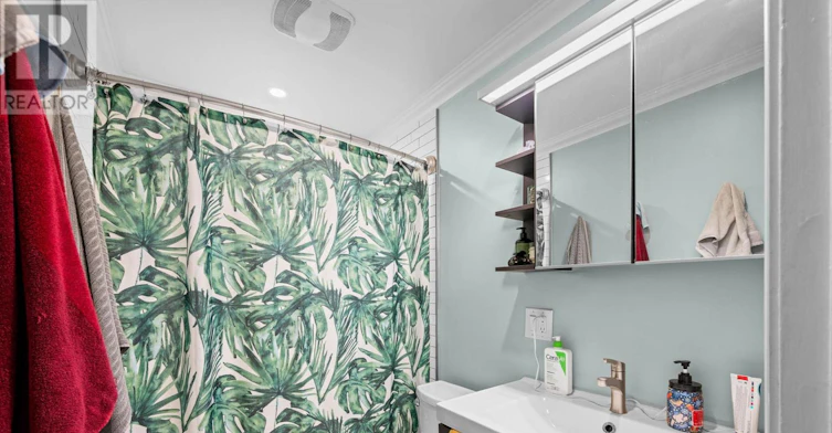 241 Bradley Avenue, Ottawa, ON, K1L 7G8 - 15