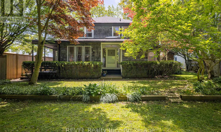 2133 Macdonald Drive