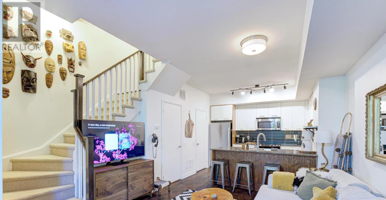 TH10-15 Valhalla Inn Road, Toronto, ON, M9B 0B3 - 6