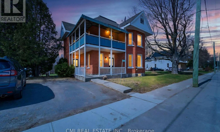 73 River Road