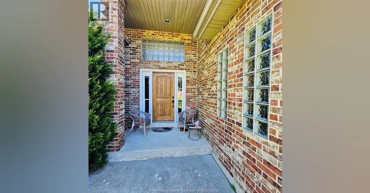 3918 Northway Avenue, Windsor, ON, N9G 2P9 - 4