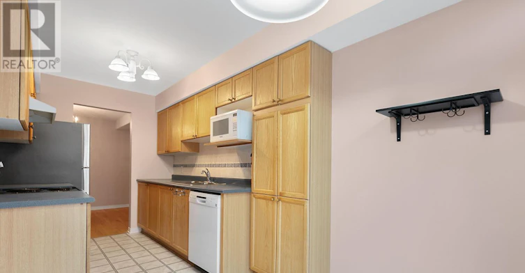 7-211 Station Boulevard, Ottawa, ON, K1G 6P2 - 9