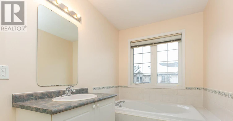 7-211 Station Boulevard, Ottawa, ON, K1G 6P2 - 16