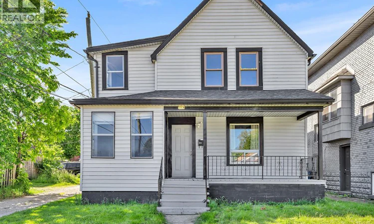 1153 University Avenue East