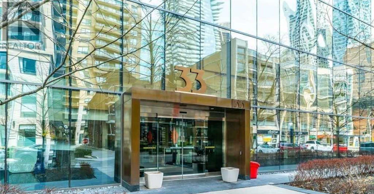 901-33 Charles Street E, Toronto, ON, M4Y 1R9 - 13