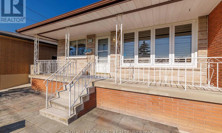 38 Rivercrest Road