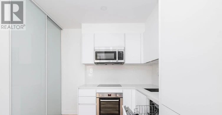 102-110 Wellesley Street E, Toronto, ON, M4Y 1J1 - 4