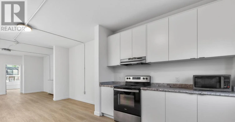 2-922 Queen Street E, Toronto, ON, M4M 1J5 - 6