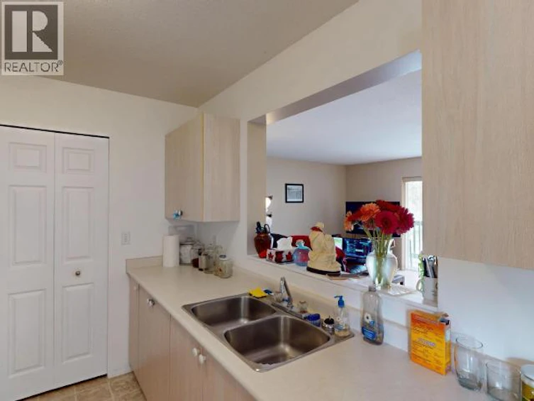 301-5701 Willow Avenue, Powell River, BC, V8A 5S6 - 16