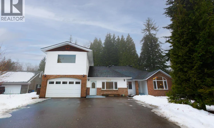 5418 Mcconnell Crescent