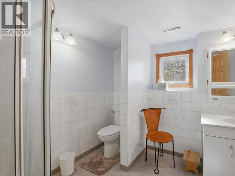 392 Teal Road, Kamloops, BC, V2H 1S5 - 47