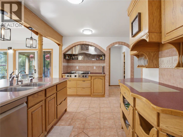 392 Teal Road, Kamloops, BC, V2H 1S5 - 23
