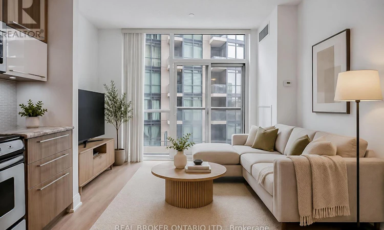 302-56 Annie Craig Drive