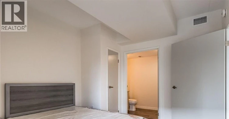 H-208-275 Larch Street, Waterloo, ON, N2L 3R2 - 12