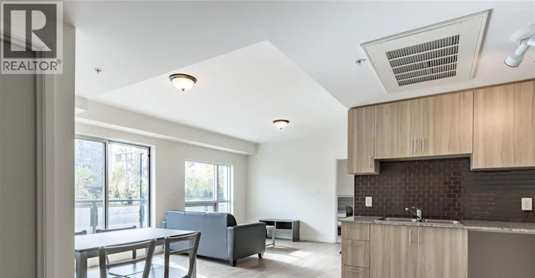 H-208-275 Larch Street, Waterloo, ON, N2L 3R2 - 5