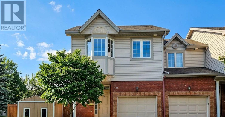 2-211 Station Boulevard, Ottawa, ON, K1G 6P1
