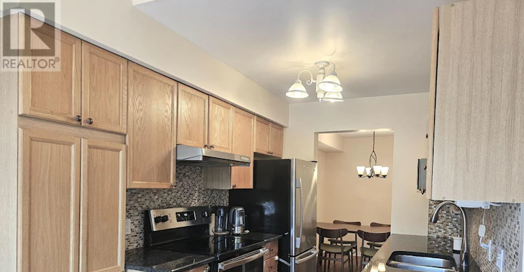 2-211 Station Boulevard, Ottawa, ON, K1G 6P1 - 4