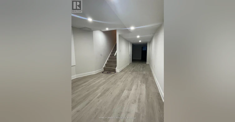 9 Humberstone Crescent, Brampton, ON, L7A 4C3 - 2