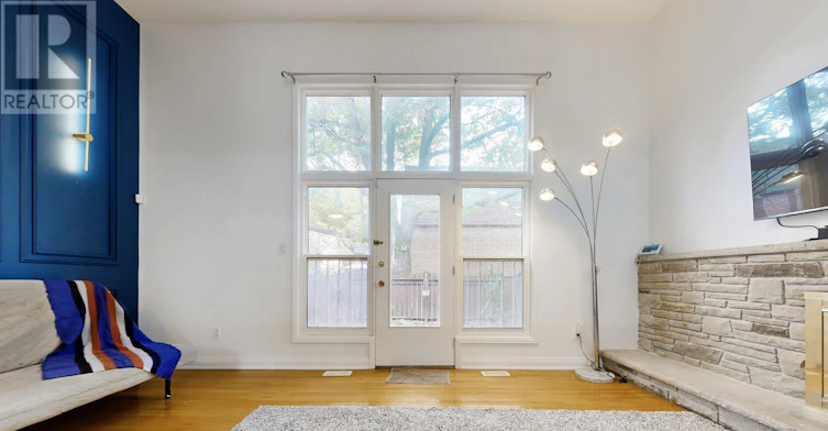 10 Crockamhill Drive, Toronto, ON, M1S 3H1 - 3