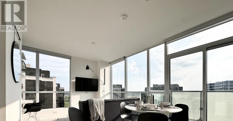 1313-10 De Boers Drive, Toronto, ON, M3J 0L6