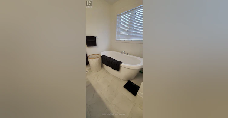 1005 Parabolica Way, Ottawa, ON, K2T 0P8 - 9