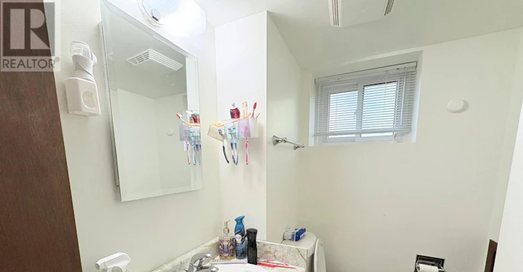 BSMT RM 4-6 Thorn Lane, Toronto, ON, M3B 2Z9 - 8