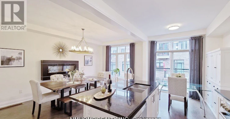 45 Duncombe Lane, Richmond Hill, ON, L4C 0Z9 - 7