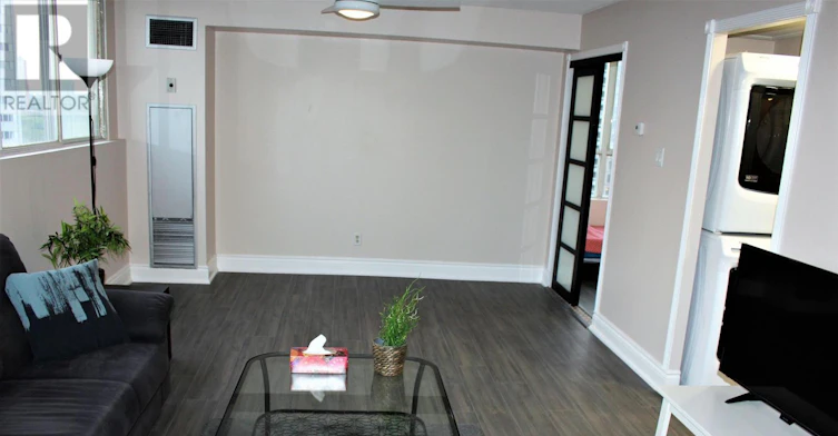 1411-3695 Kaneff Crescent, Mississauga, ON, L5A 4B6 - 3