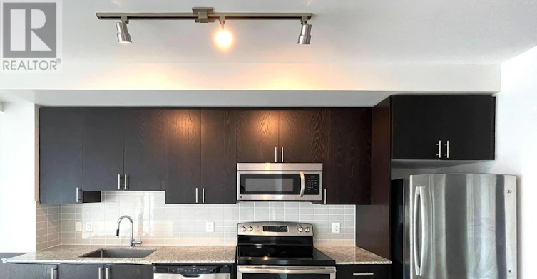 2028-7161 Yonge Street, Vaughan, ON, L3T 0C8 - 9