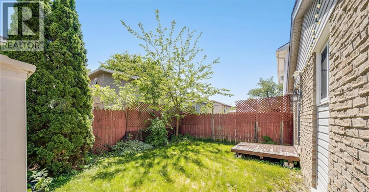 1229 Arncliffe, Windsor, ON - 35