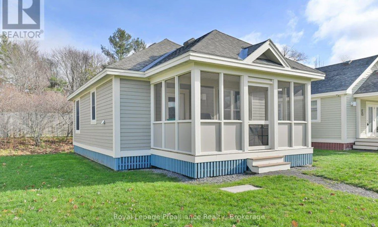 48 Meadow View Lane