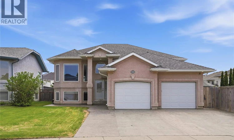 206 Carr Lane