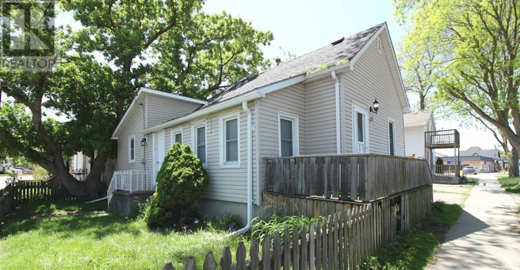 175 Davis Street, Sarnia, ON, N7T 1A5 - 4