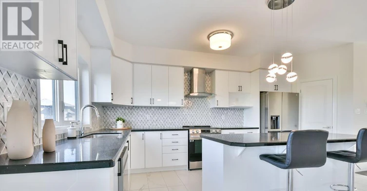 3721 Quayside Drive, Severn, ON, L3V 8M9 - 8