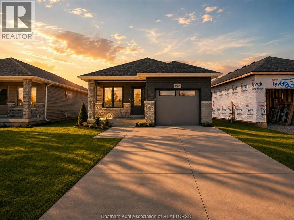 240 Ironwood Trail, Chatham-Kent, ON, N7M 0V6